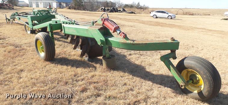 image for item DC1958 John Deere 10 bottom plow