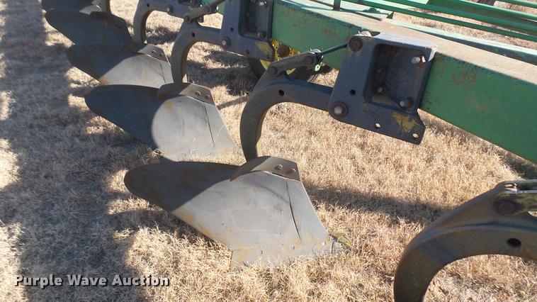 image for item DC1958 John Deere 10 bottom plow