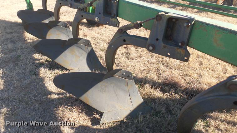 image for item DC1958 John Deere 10 bottom plow