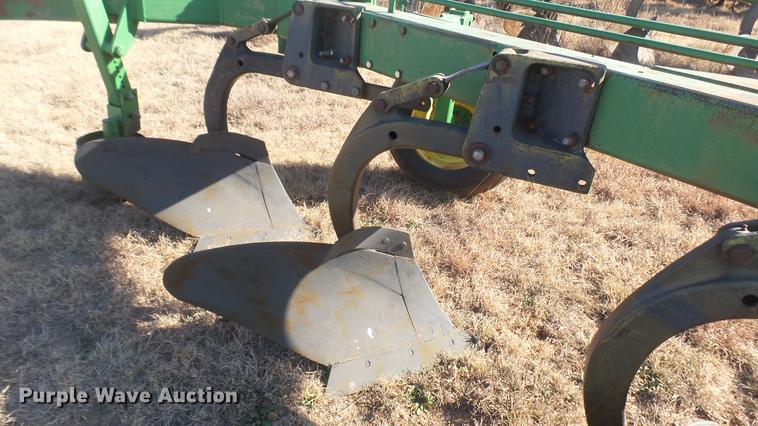 image for item DC1958 John Deere 10 bottom plow