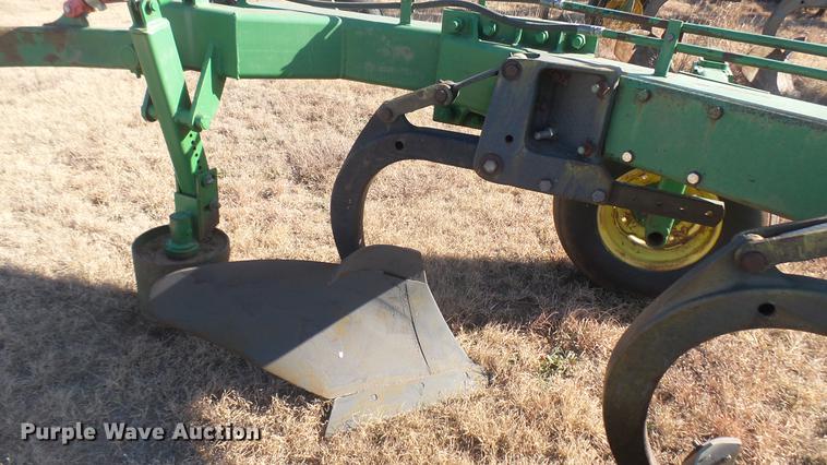 image for item DC1958 John Deere 10 bottom plow