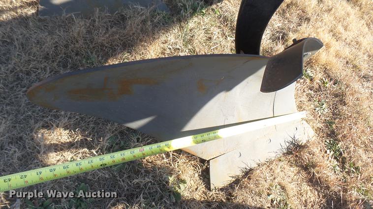 image for item DC1958 John Deere 10 bottom plow
