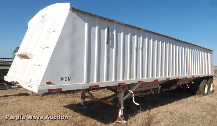 image for item DC1959 2005 MCM double hopper bottom grain trailer