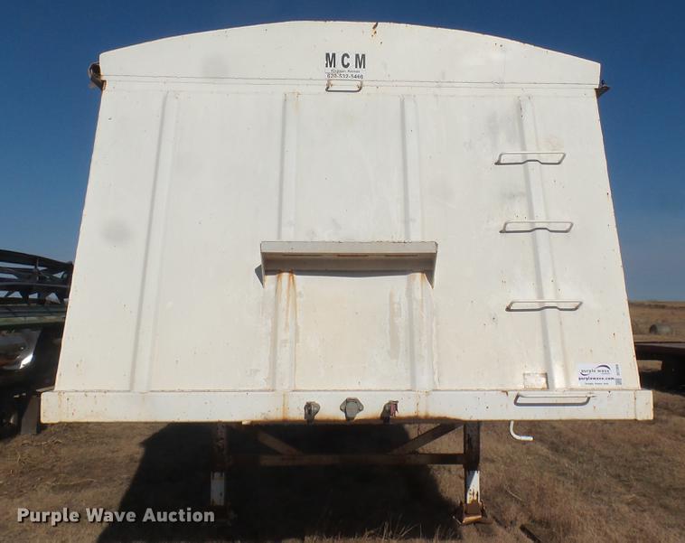 image for item DC1959 2005 MCM double hopper bottom grain trailer
