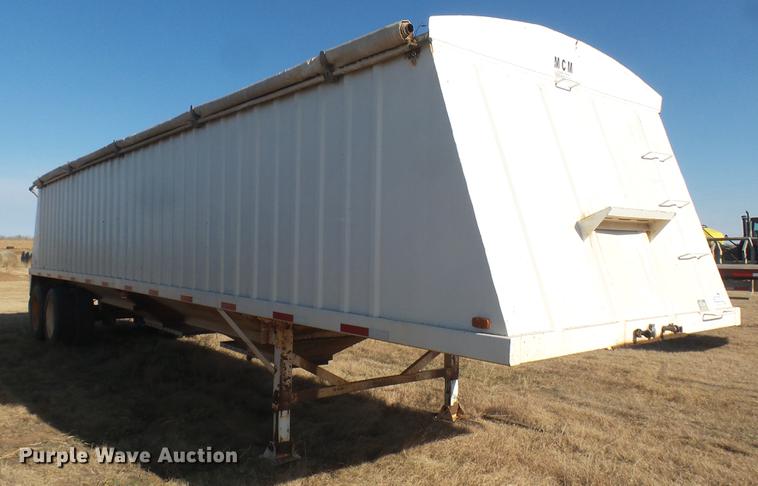 image for item DC1959 2005 MCM double hopper bottom grain trailer
