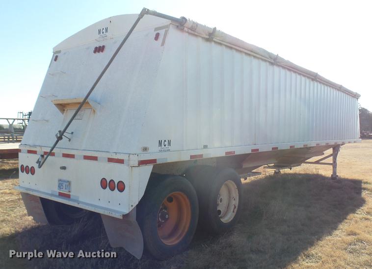 image for item DC1959 2005 MCM double hopper bottom grain trailer