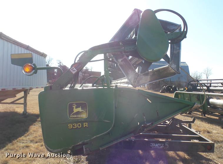 image for item DC1960 John Deere 930R platform head