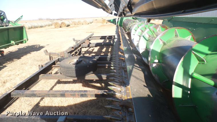 image for item DC1960 John Deere 930R platform head