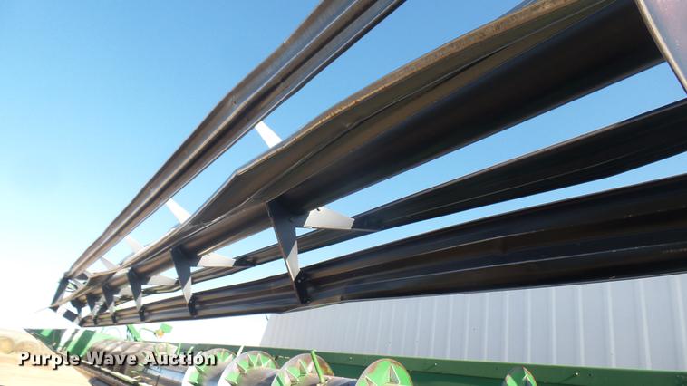 image for item DC1960 John Deere 930R platform head