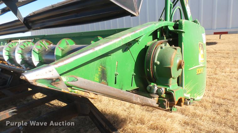 image for item DC1960 John Deere 930R platform head