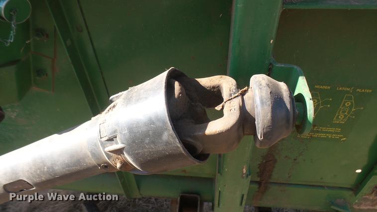 image for item DC1960 John Deere 930R platform head