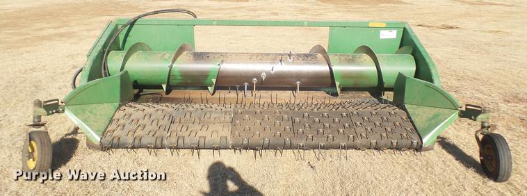 image for item DC1965 John Deere rigid pickup head