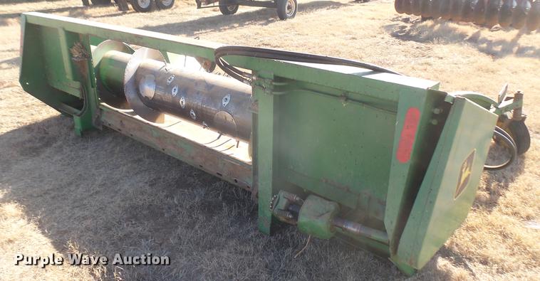 image for item DC1965 John Deere rigid pickup head