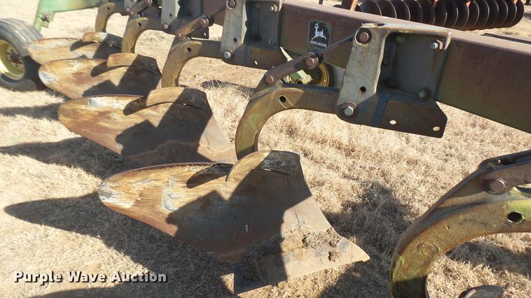 image for item DC1966 John Deere 3600 six bottom plow