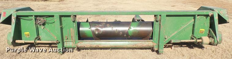 image for item DC1967 John Deere 653A row crop head
