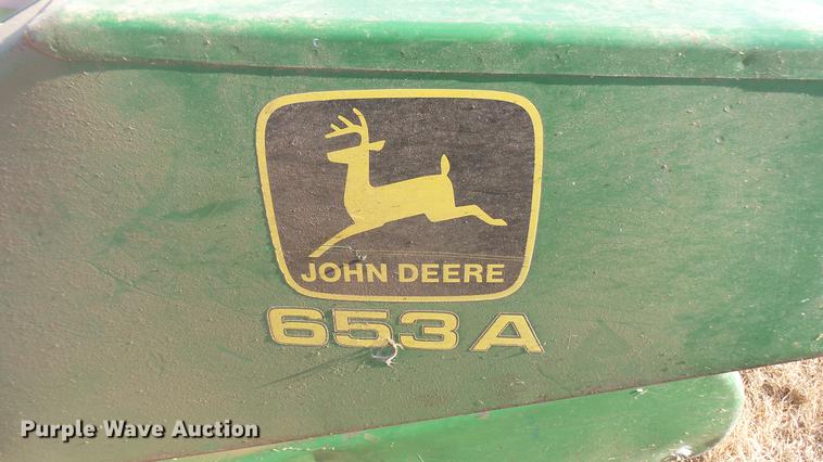 image for item DC1967 John Deere 653A row crop head