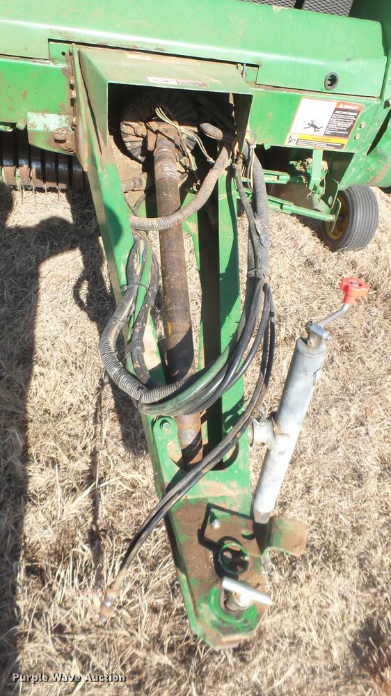 image for item DC1968 John Deere 567 round baler