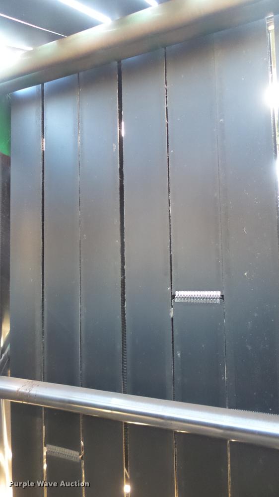 image for item DC1968 John Deere 567 round baler