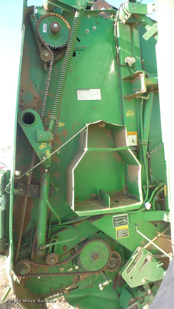 image for item DC1968 John Deere 567 round baler