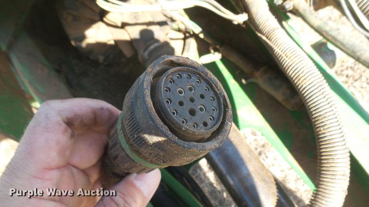 image for item DC1968 John Deere 567 round baler