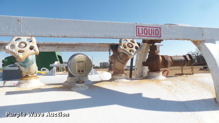 image for item DC1970 Anhydrous ammonia tank