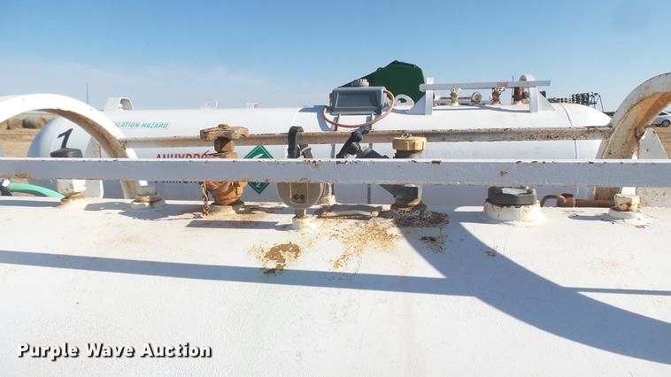 image for item DC1971 Anhydrous ammonia tank