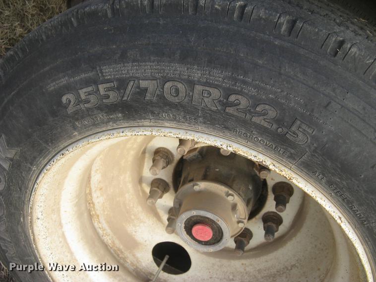 image for item DC2451 2006 KBH fertilizer tender trailer