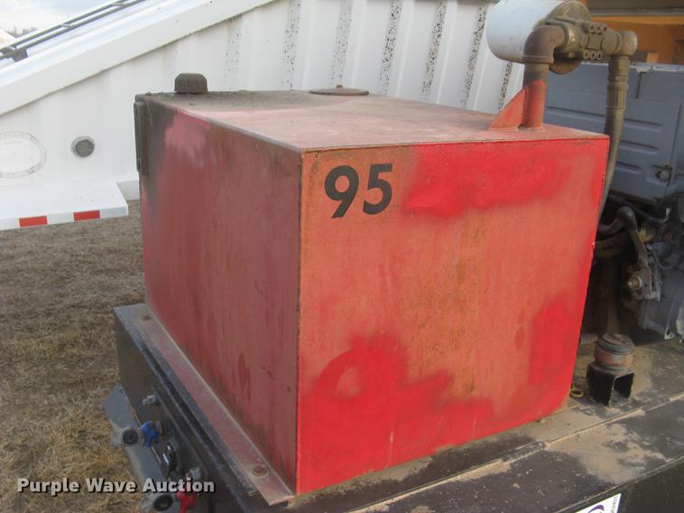 image for item DC2451 2006 KBH fertilizer tender trailer