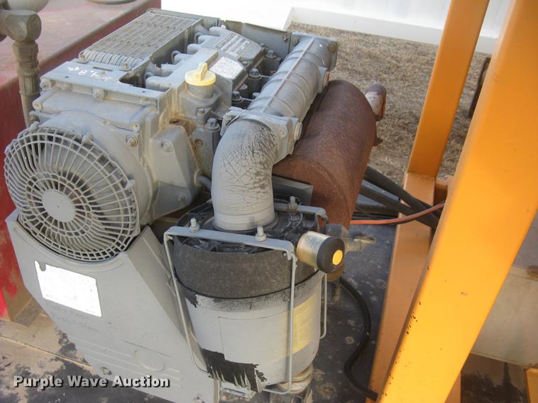 image for item DC2451 2006 KBH fertilizer tender trailer