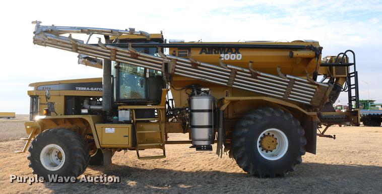 image for item DC3575 2003 Ag-Chem TerraGator 8104 self-propelled applicator