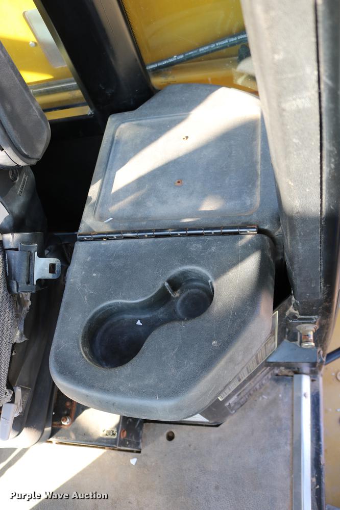 image for item DC3575 2003 Ag-Chem TerraGator 8104 self-propelled applicator