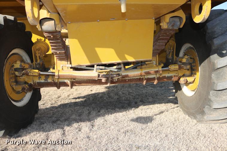 image for item DC3575 2003 Ag-Chem TerraGator 8104 self-propelled applicator