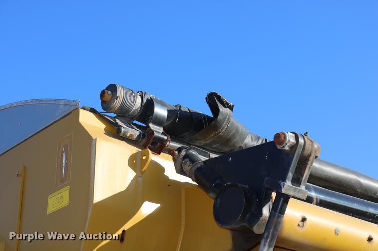 image for item DC3575 2003 Ag-Chem TerraGator 8104 self-propelled applicator