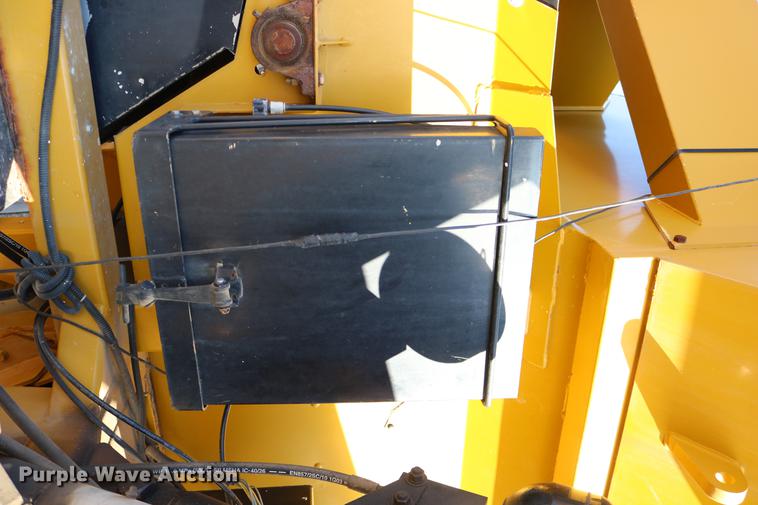 image for item DC3575 2003 Ag-Chem TerraGator 8104 self-propelled applicator