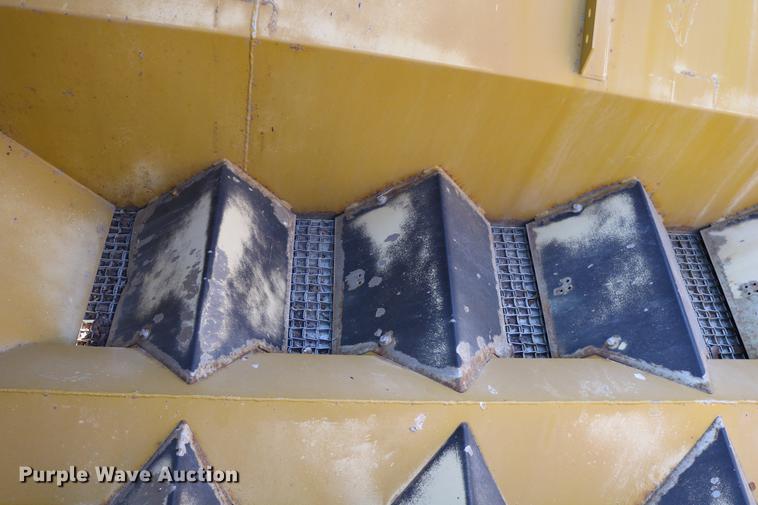 image for item DC3575 2003 Ag-Chem TerraGator 8104 self-propelled applicator