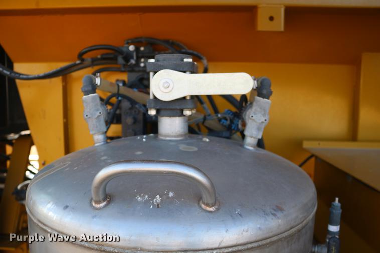 image for item DC3575 2003 Ag-Chem TerraGator 8104 self-propelled applicator