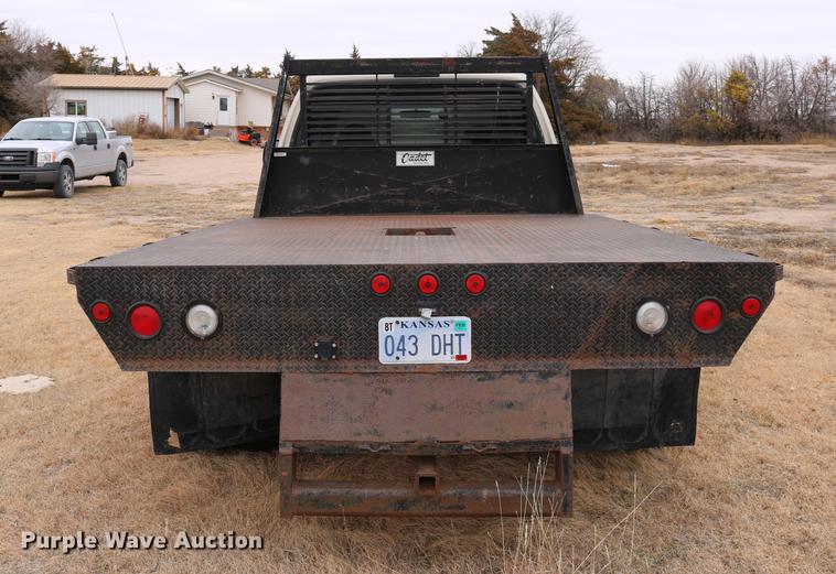 image for item DC3600 2000 Ford F350 Super Duty flatbed Crew Cab pickup truck