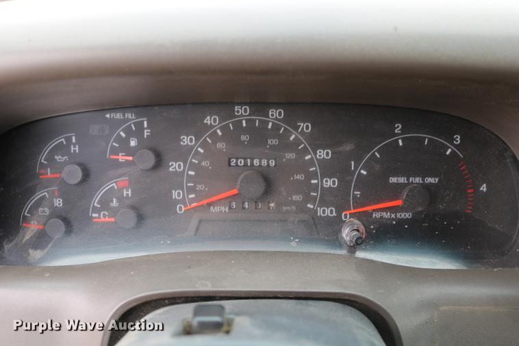 image for item DC3600 2000 Ford F350 Super Duty flatbed Crew Cab pickup truck