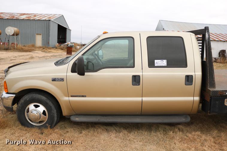 image for item DC3600 2000 Ford F350 Super Duty flatbed Crew Cab pickup truck