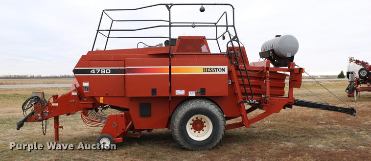 image for item DC3603 2002 AGCO Hesston 4790 square baler