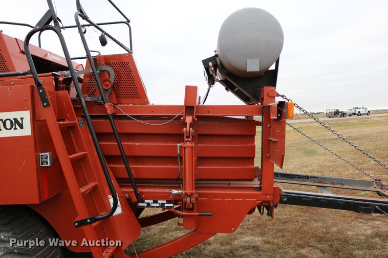 image for item DC3603 2002 AGCO Hesston 4790 square baler