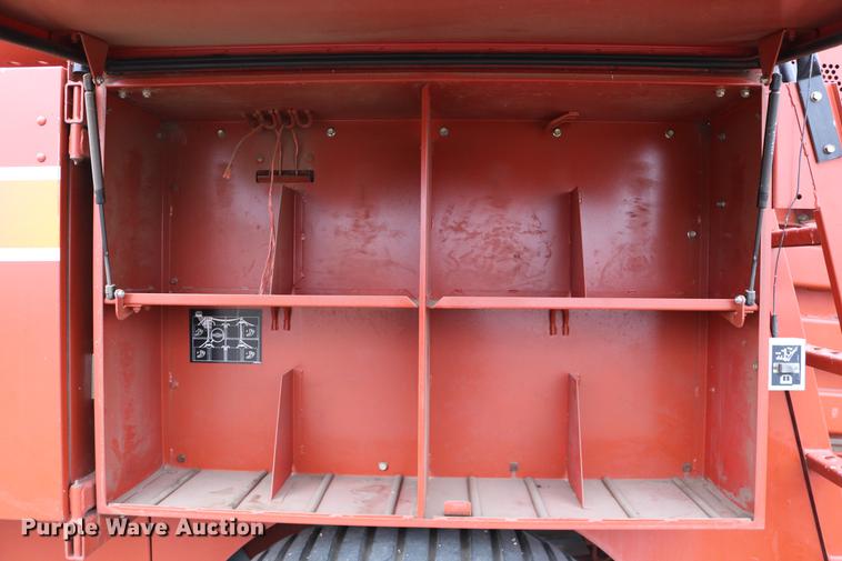 image for item DC3603 2002 AGCO Hesston 4790 square baler