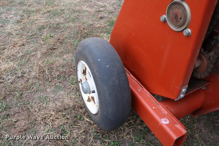 image for item DC3603 2002 AGCO Hesston 4790 square baler