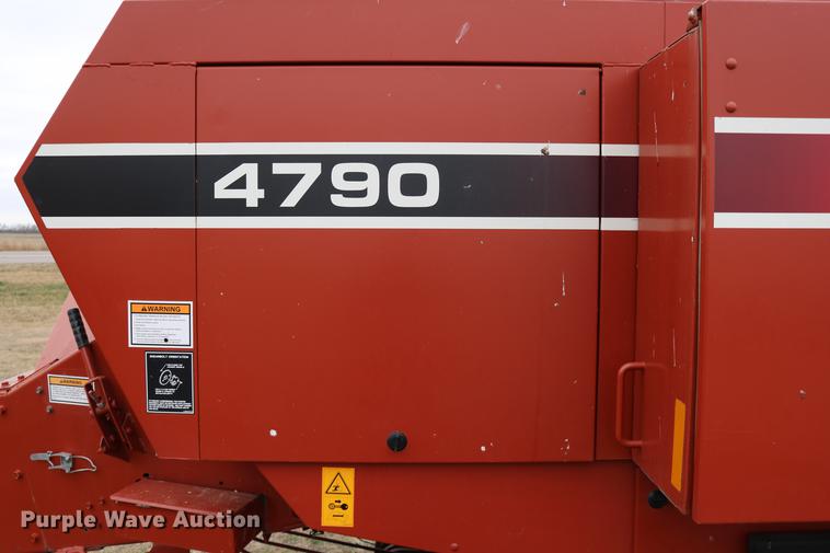 image for item DC3603 2002 AGCO Hesston 4790 square baler