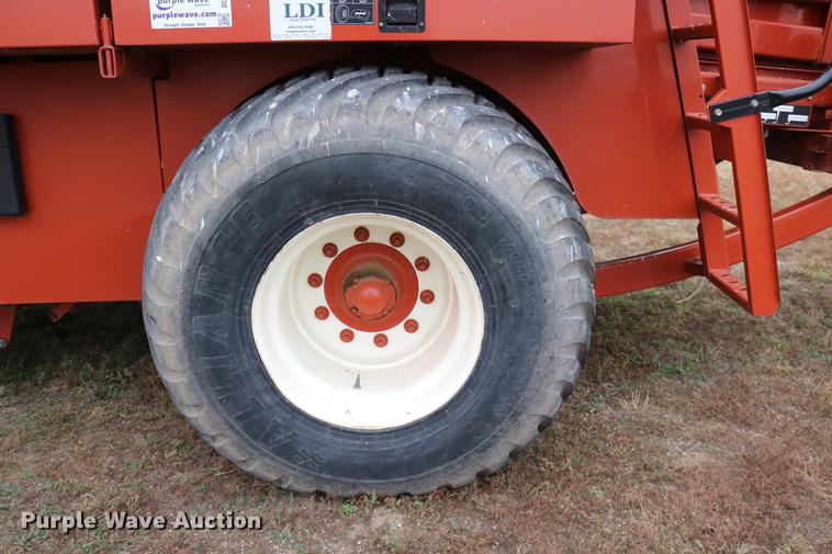 image for item DC3603 2002 AGCO Hesston 4790 square baler