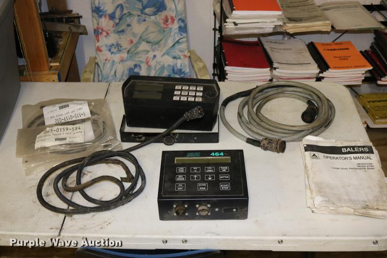 image for item DC3603 2002 AGCO Hesston 4790 square baler