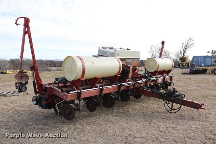 image for item DC3605 International Cyclo Air 800 planter