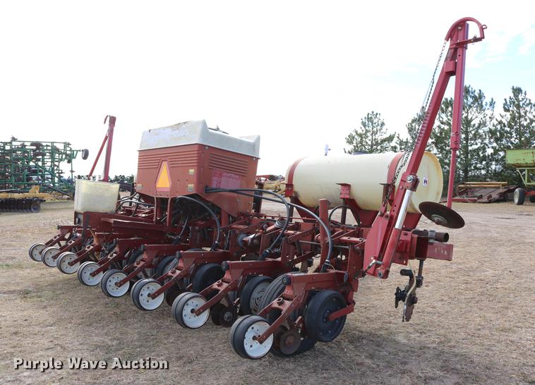 image for item DC3605 International Cyclo Air 800 planter