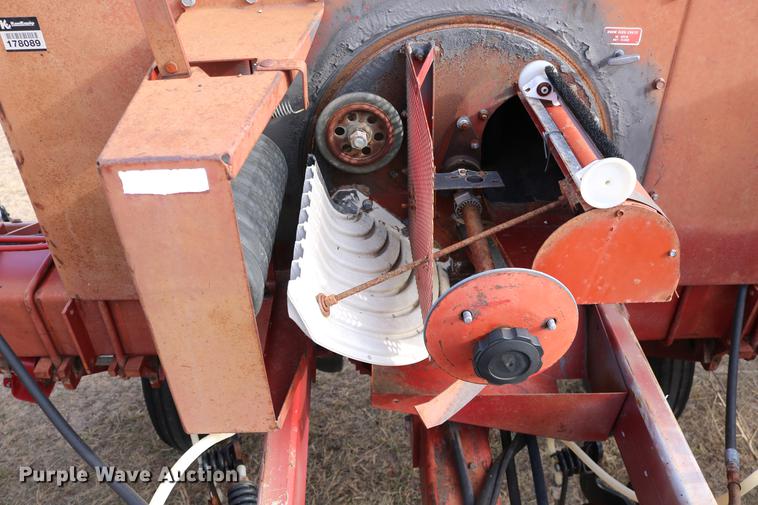 image for item DC3605 International Cyclo Air 800 planter