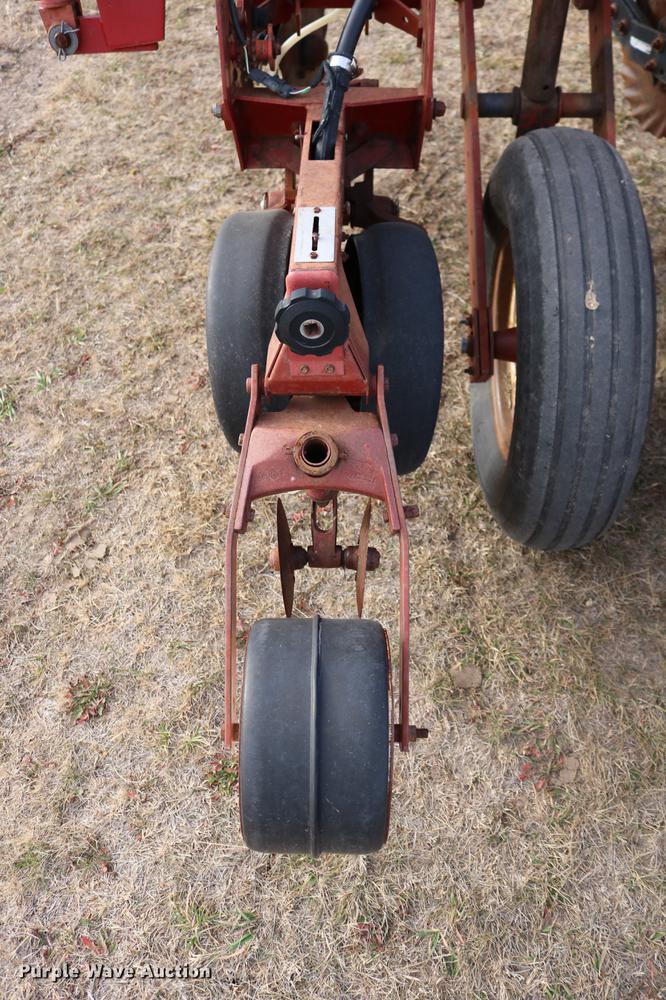 image for item DC3605 International Cyclo Air 800 planter